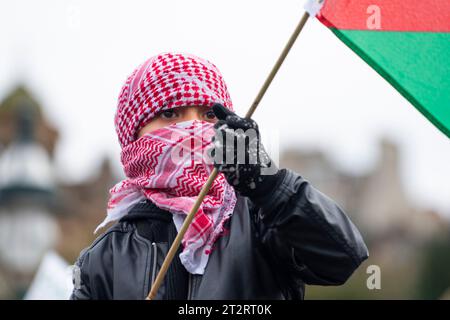 Edimburgo, Scozia, Regno Unito. 21 ottobre 2023. Raduno pro-Palestina a Edimburgo e in altre città del Regno Unito per protestare contro l'attuale situazione in Israele e Gaza. Iain Masterton/Alamy Live News Foto Stock