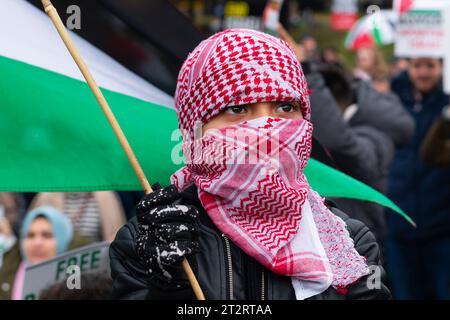 Edimburgo, Scozia, Regno Unito. 21 ottobre 2023. Raduno pro-Palestina a Edimburgo e in altre città del Regno Unito per protestare contro l'attuale situazione in Israele e Gaza. Iain Masterton/Alamy Live News Foto Stock