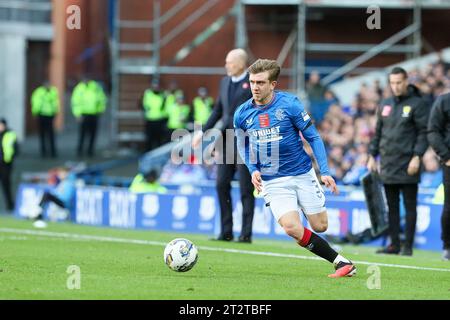 Glasgow, Regno Unito. 21 ottobre 2023. Nella prima partita dopo la pausa internazionale, i Rangers FC hanno giocato l'Hibernian FC all'Ibrox Stadium di Glasgow, Regno Unito in una partita di calcio della Scottish Premiership. Questa è una partita importante per i Rangers perché è la prima partita con il loro nuovo allenatore PHILLIPE CLEMENT, il loro diciannovesimo allenatore permanente. Crediti: Findlay/Alamy Live News Foto Stock