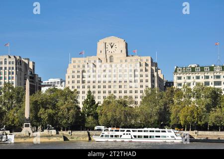 L'ex Shell-Mex House (ufficialmente 80 Strand) sulla riva nord del Tamigi, Londra, Inghilterra, Regno Unito Foto Stock