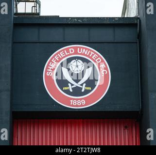 Bramall Lane, Sheffield, Regno Unito. 21 ottobre 2023. Premier League Football, Sheffield United contro Manchester United; il logo del club fuori Bramall Lane Credit: Action Plus Sports/Alamy Live News Foto Stock