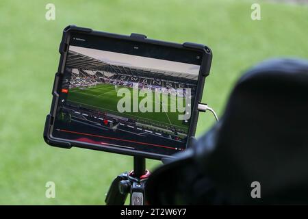 Swansea, Regno Unito. 21 ottobre 2023. Video live dei dugouts durante la partita del campionato Sky Bet Swansea City vs Leicester City al Swansea.com Stadium, Swansea, Regno Unito, 21 ottobre 2023 (foto di Craig Anthony/News Images) a Swansea, Regno Unito il 21/10/2023. (Foto di Craig Anthony/News Images/Sipa USA) credito: SIPA USA/Alamy Live News Foto Stock