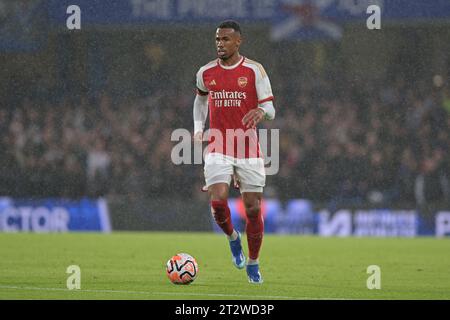 Londra, Regno Unito. 21 ottobre 2023. Gabriel dell'Arsenal durante la partita Chelsea vs Arsenal Premier League allo Stamford Bridge London Credit: MARTIN DALTON/Alamy Live News Foto Stock