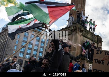 Glasgow, Regno Unito, 21 ottobre 2023. Raduno a sostegno della Palestina di fronte all'aggressione israeliana, a Glasgow, in Scozia, il 21 ottobre 2023. Crediti fotografici: Jeremy Sutton-Hibbert/Alamy Live News. Foto Stock