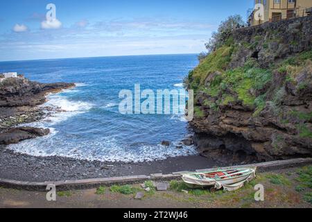 Foto della splendida costa dell'Oceano Vista del Montana Amarilla Tenerife Foto Stock