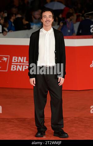 Roma, Italia. 21 ottobre 2023. Diodato partecipa al Red carpet del film Palazzina LAF al Rome Film Fest 2023 all'Auditorium Parco della musica. Credito: SOPA Images Limited/Alamy Live News Foto Stock