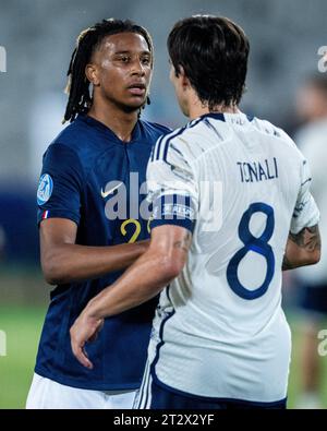 CLUJ-NAPOCA, ROMANIA - 22 GIUGNO: La francese Michael Olise e l'italiano Sandro Tonali durante la partita UEFA Under-21 Euro 2023 gruppo D tra Francia e Foto Stock