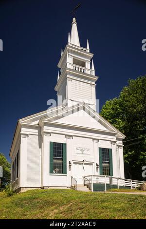 Andover Chiesa congregazionale Oriente Andover villaggio centro storico distretto   Andover, New Hampshire, STATI UNITI D'AMERICA Foto Stock