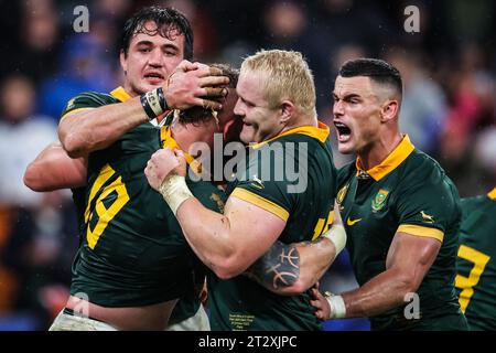 Rudolph Gerhardus (RG) SNYMAN del Sudafrica festeggia la sua meta con i compagni di squadra durante la Coppa del mondo 2023, semifinale di rugby a 15 tra Inghilterra e Sudafrica il 21 ottobre 2023 allo Stade de France di Saint-Denis vicino Parigi Foto Stock