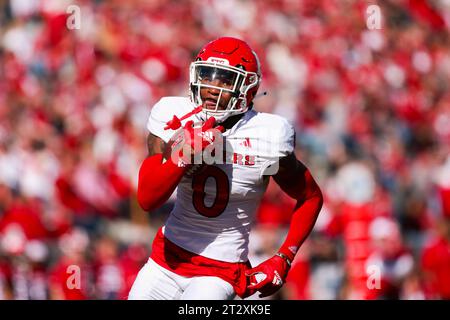 Bloomington, Stati Uniti. 21 ottobre 2023. Il wide receiver dei Rutgers Scarlet Knights Max Patterson (0) corse un touchdown contro l'Indiana University durante una partita di football NCAA a Bloomington. Rutgers ha battuto l'Indiana University 31-14. (Foto di Jeremy Hogan/SOPA Images/Sipa USA) credito: SIPA USA/Alamy Live News Foto Stock