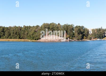 Splendido arcipelago intorno a Helsinki, capitale della Finlandia. Foto Stock