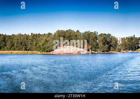 Splendido arcipelago intorno a Helsinki, capitale della Finlandia. HDR. Foto Stock