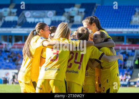 Reading, Regno Unito. 22 ottobre 2023. Reading, Inghilterra, 22 ottobre 2023: Lo Sheffield United festeggia il suo primato durante la partita del Barclays Womens Championship tra Reading e Sheffield United allo stadio Select Car leasing di Reading. (Tom Phillips/SPP) credito: SPP Sport Press Photo. /Alamy Live News Foto Stock