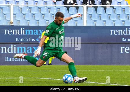 Genova, Italia. 22 ottobre 2023. Alessandro Micai di Cosenza durante la partita di serie B UC Sampdoria vs Cosenza calcio allo stadio Luigi Ferrarsi di Genova il 22 ottobre 2023 crediti: Agenzia fotografica indipendente/Alamy Live News Foto Stock