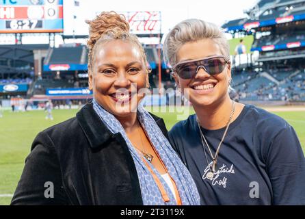 Kelly Cristina Nascimento, figlia di Pele e Victoria Brito, assiste all'ultima partita della stagione regolare della NYCFC contro il Chicago Fire FC al Citi Field il 21 ottobre 2023. Il NYCFC ha vinto la partita 1 - 0 Foto Stock
