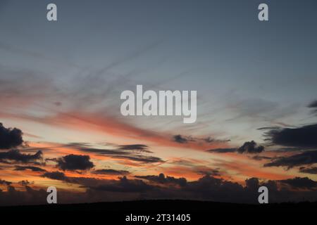 Guarda il cielo. 88 Foto Stock