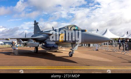 SAAB JAS 39 Gripen e, in esposizione statica al Royal International Air Tattoo del 2023. Foto Stock