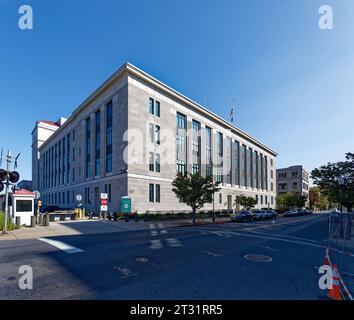 Ewing and Carroll, Trenton: Clarkson S Fisher Federal Building e United States Courthouse, al 402 di East State Street, fu costruito nel 1932. Foto Stock