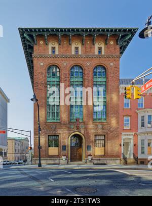 Centro di Trenton: Cass Gilbert ha progettato il Kelsey Building, costruito nel 1910 come School of Industrial Arts, ora Thomas Edison State University. Foto Stock