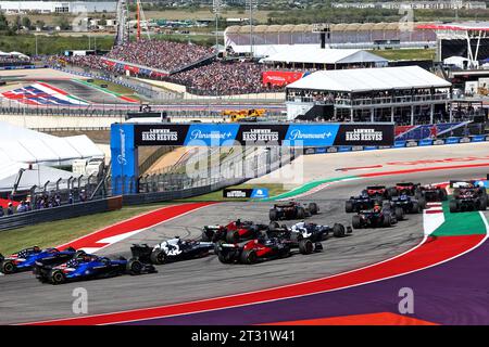 Austin, USA. 22 ottobre 2023. L'inizio della gara. 22.10.2023. Campionato del mondo di Formula 1, Rd 19, Gran Premio degli Stati Uniti, Austin, Texas, USA, Race Day. Il credito fotografico dovrebbe essere: XPB/Press Association Images. Credito: XPB Images Ltd/Alamy Live News Foto Stock