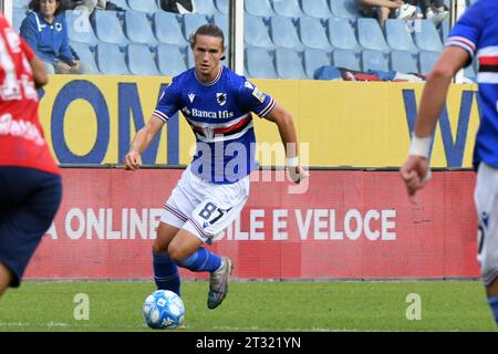 Genova, Italia. 22 ottobre 2023. Daniele Ghiraldi della Sampdoria durante la partita di serie B UC Sampdoria vs Cosenza calcio allo stadio Luigi Ferrarsi di Genova, Italia il 22 ottobre 2023 crediti: Independent Photo Agency/Alamy Live News Foto Stock