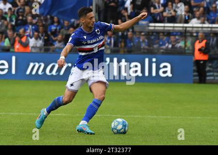 Genova, Italia. 22 ottobre 2023. Antonio Barreca della Sampdoria durante la partita di serie B UC Sampdoria vs Cosenza calcio allo stadio Luigi Ferrarsi di Genova il 22 ottobre 2023 credito: Agenzia fotografica indipendente/Alamy Live News Foto Stock