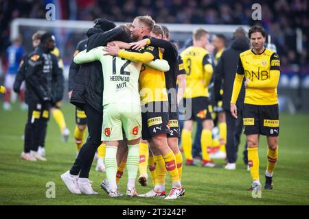 Lillestrom, Norvegia. 22 ottobre 2023. I giocatori del Lillestrom celebrano la vittoria dopo la partita di Eliteserien tra Lillestrom e Vaalerenga allo Stadion Lillestrom di Aaraaasen. (Foto: Gonzales Photo/Alamy Live News Foto Stock