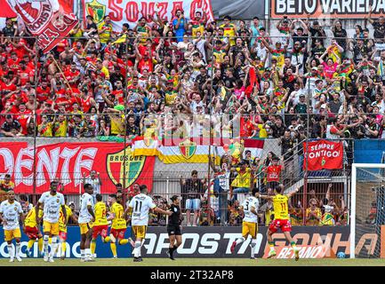 Brusco, Brasile. 22 ottobre 2023. Oggi il campione della serie C sarà conosciuto, nella prima partita della finale a Manaus, Amazonas x Brusque pareggiò senza reti e oggi decisero il campionato allo Stadio Augusto Bauer di Brusque. Crediti: Fábio Monteiro/FotoArena/Alamy Live News Foto Stock