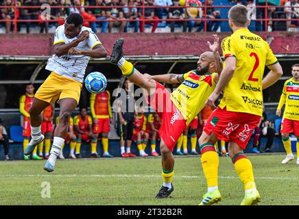 Brusco, Brasile. 22 ottobre 2023. Oggi il campione della serie C sarà conosciuto, nella prima partita della finale a Manaus, Amazonas x Brusque pareggiò senza reti e oggi decisero il campionato allo Stadio Augusto Bauer di Brusque. Crediti: Fábio Monteiro/FotoArena/Alamy Live News Foto Stock