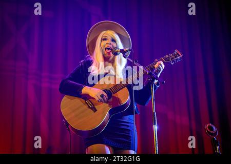 Shirley Gnome, East Van Opry, Vancouver, British Columbia, Canada Foto Stock