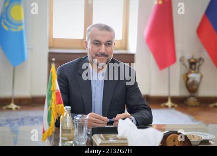 Teheran, Iran. 22 ottobre 2023. Il ministro degli Esteri iraniano HOSSEIN AMIR-ABDOLLAHIAN incontra la sua controparte sudafricana (Credit Image: © Ministero degli Esteri iraniano tramite ZUMA Press Wire) SOLO PER USO EDITORIALE! Non per USO commerciale! Foto Stock