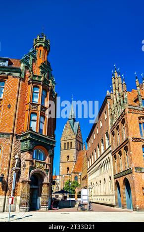 Municipio vecchio e chiesa del mercato di Hannover - bassa Sassonia, Germania Foto Stock