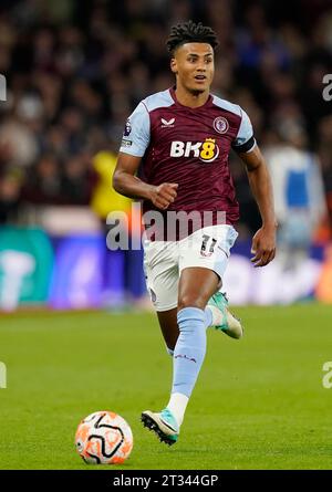 Birmingham, Regno Unito. 22 ottobre 2023. Ollie Watkins dell'Aston Villa durante la partita di Premier League a Villa Park, Birmingham. Il credito fotografico dovrebbe leggere: Andrew Yates/Sportimage Credit: Sportimage Ltd/Alamy Live News Foto Stock