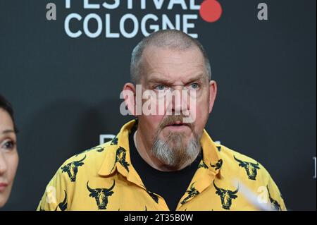 Schauspieler Dietmar Bär kommt zum Screening des Films Tatort Pyramide beim 33. Film Festival Cologne, FFCGN in den Kölner Filmpalast *** l'attore Dietmar Bär arriva alla proiezione del film Tatort Pyramide al Film Festival di Colonia 33, FFCGN al Cologne Filmpalast Foto Stock