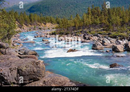 Cascata Donfoss sul fiume Otta, nell'area del parco nazionale in Norvegia Foto Stock