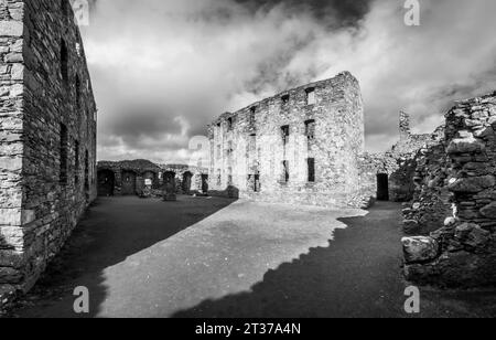 L'immagine è delle rovine della caserma militare di Ruthven. Costruito nel 1721, per sorvegliare le Highlands dopo la fallita rivolta giacobita del 1715 Foto Stock