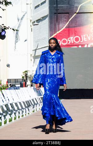 Lumiere Runway Fashion Show - BTS 10-21-23 Foto Stock