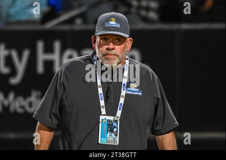 CIF Southern Section Assistant Commissioner Thom Simmons durante le finali di baseball CIF Southern Section Division 1 di venerdì maggio. 19, 2023 in Long B Foto Stock