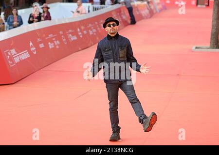 Roma, Italia. 23 ottobre 2023. Jean Renè (JR) partecipa al Red carpet di Tehachapi al Rome Film Fest 2023 presso l'Auditorium Parco della musica. Credito: SOPA Images Limited/Alamy Live News Foto Stock