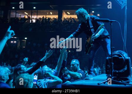 L'ex cantante della band Smokie, Chris Norman (Christopher Ward Norman), tenne un concerto alla BT Arena, a Cluj-Napoca, il 15 giugno 2023 Foto Stock