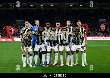 I giocatori della Juventus FC posano per una foto di squadra prima della partita di serie A tra l'AC Milan e la Juventus FC. Foto Stock