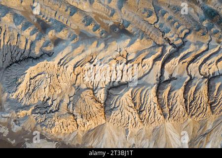 Vista aerea sul paesaggio sfruttato e devastato della fossa opencast Nochten, miniera di lignite vicino a Weißwasser / Weisswasser, Sassonia, Germania orientale Foto Stock