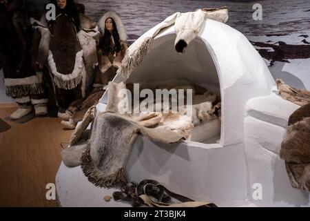 Canada, Nunavut, King William Island, Gjoa Haven. Nattlik Heritage Centre, interno. Display Igloo. Foto Stock