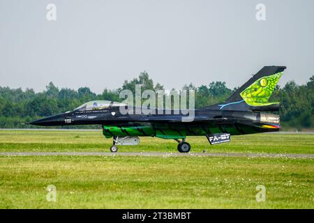 Liepaja, Lettonia- 06 agosto 2023: General Dynamics F-16AM Fighting Falcon fa-87 dell'Aeronautica militare belga Foto Stock