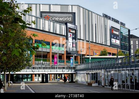 London Designer Outlet, Wembley Park, Borough of Brent, Londra, Inghilterra, REGNO UNITO Foto Stock