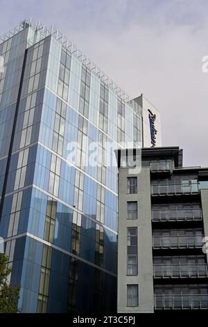 Edifici alti, esterno del Radisson Blu Hotel, Bristol, Regno Unito Foto Stock