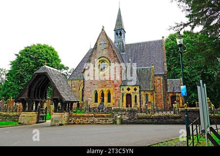 Luss Parish Church and Cemetery Village of Luss on Loch Lomond Lake Scotland Regno Unito British Isles Trossachs National Park Highlands Foto Stock