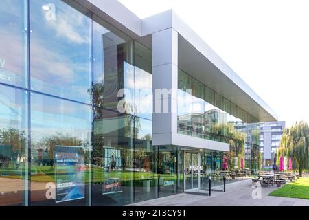 Key Theatre, Embankment Road, Peterborough, Cambridgeshire, Inghilterra, Regno Unito Foto Stock