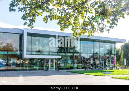Key Theatre, Embankment Road, Peterborough, Cambridgeshire, Inghilterra, Regno Unito Foto Stock