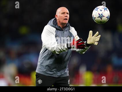 L'allenatore di portiere del Manchester United Richard Hartis prima della partita di UEFA Champions League del gruppo A all'Old Trafford, Manchester. Data immagine: Martedì 24 ottobre 2023. Foto Stock